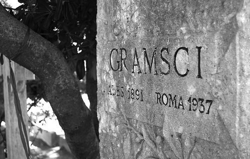 gramsci_tumba