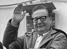 allende_saludo