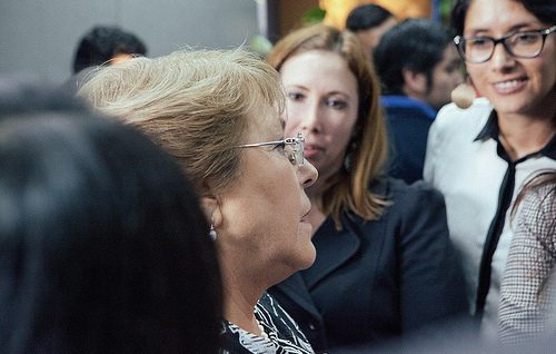 bachelet_perfil