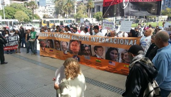 contra_ls_fachos