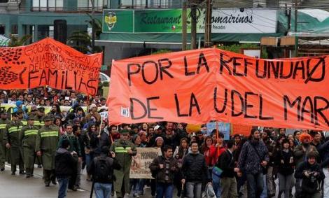 marcha_estudiantes_universidad_del_mar